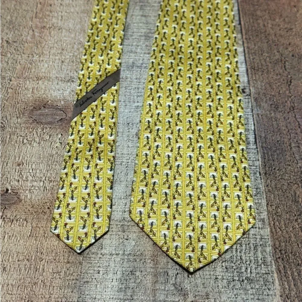 Salvatore Ferragamo Horses Mens Silk Tie Made In Italy equestrian